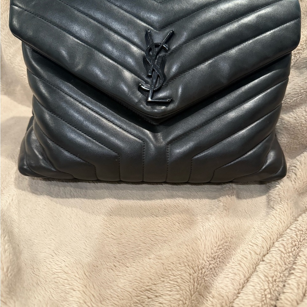 Yves Saint Laurent Black Medium LouLou
